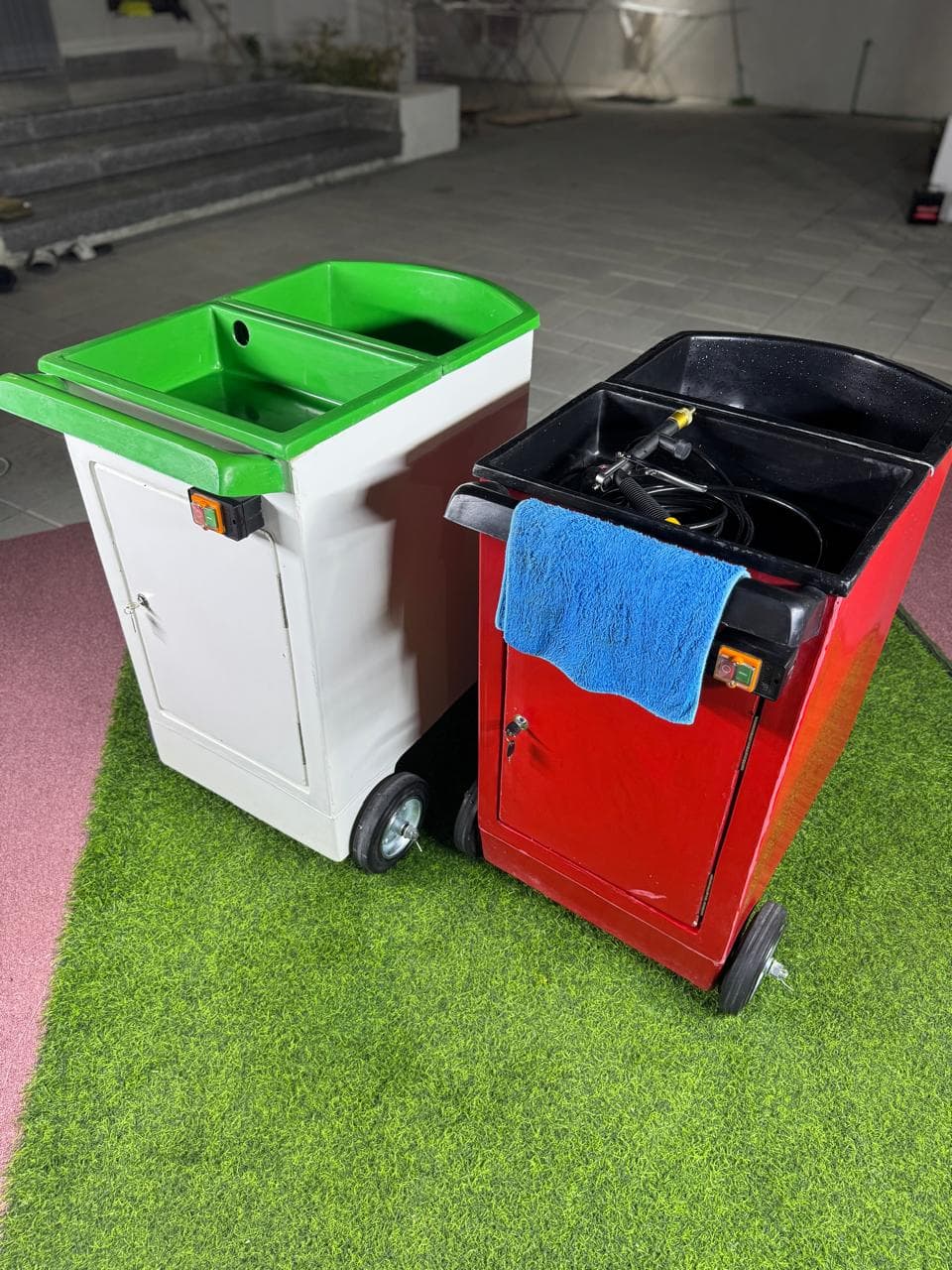 Detailing Cart